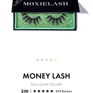 Full glam brand new magnetic Moxie lashes - Money Lash New in Box 5 pairs